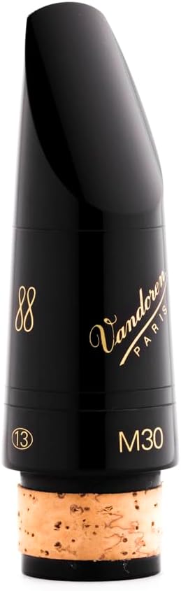 Installing Clarinet Mouthpiece CM4188 Black Plastic Design on a wooden desk